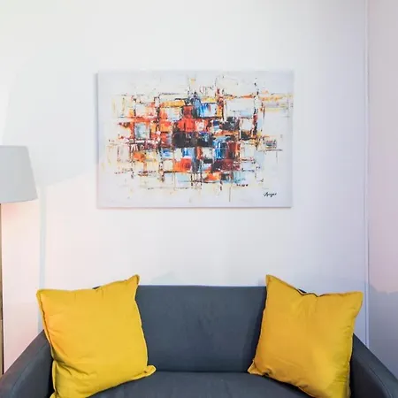 Elegant 2 Bedroom Duplex House With Garden In Cihangir Apartamento *