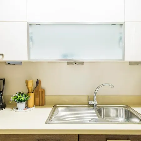 Apartamento Elegant 2 Bedroom Duplex House With Garden In Cihangir *